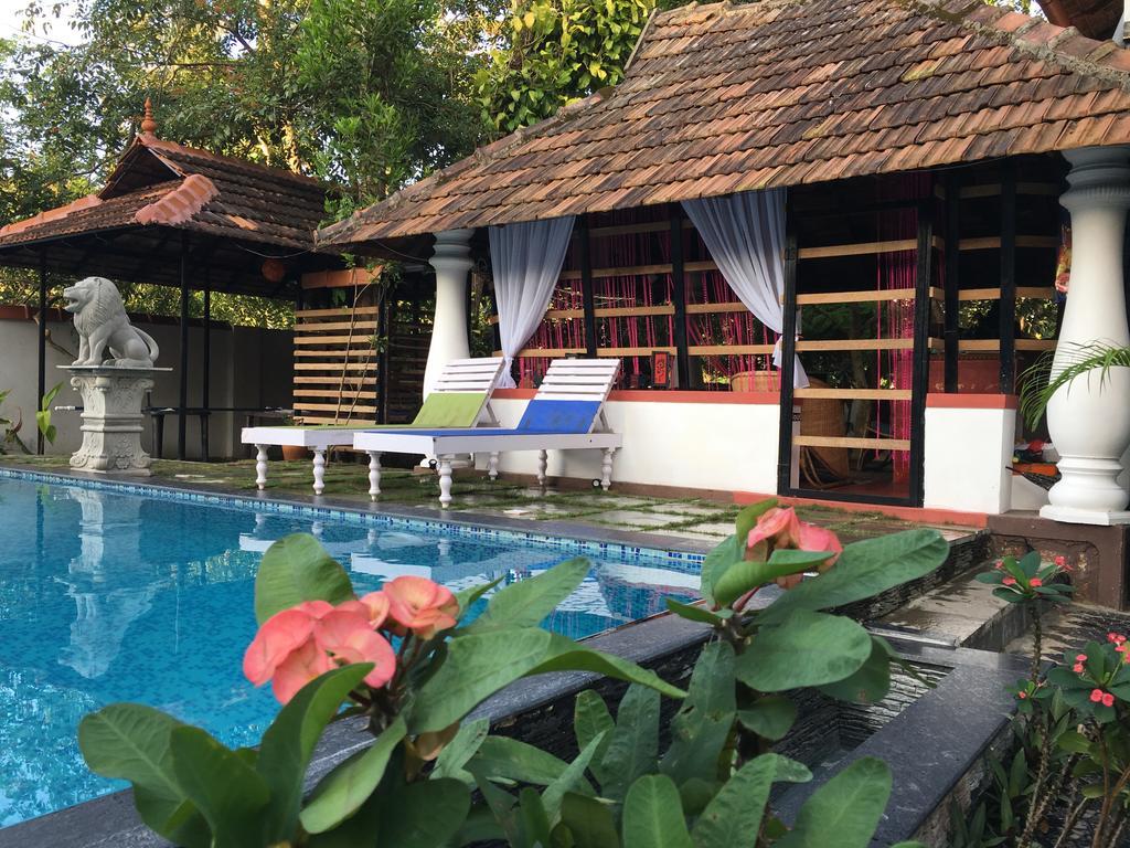 Вилла Marari Dreamz Alappuzha Экстерьер фото